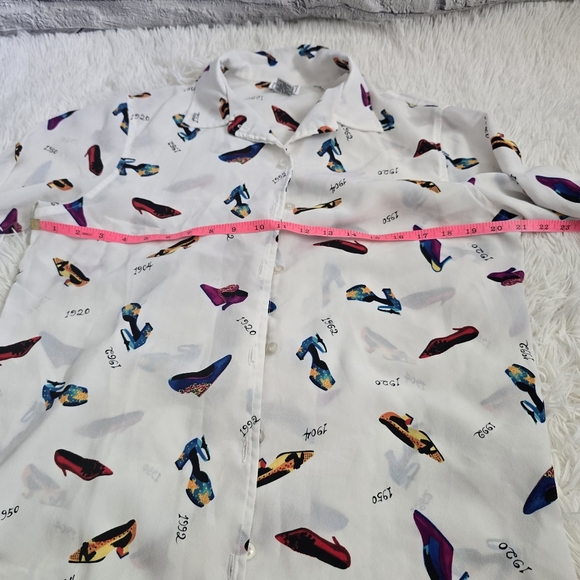 Personality Unique White Button Up Shoe Blouse Medium - Picture 9 of 11